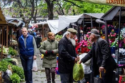 U BIJELJINI organizovan PRVI PIJAČNI BAZAR na Zelenoj pijaci