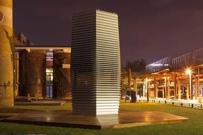 Toranj koji usisava smog iz zraka nakon Nizozemske i Kine stiže u Poljsku /VIDEO/