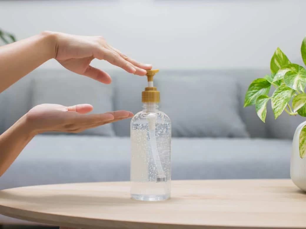 Kako napraviti prirodno sredstvo za dezinfekciju ruku i prostora