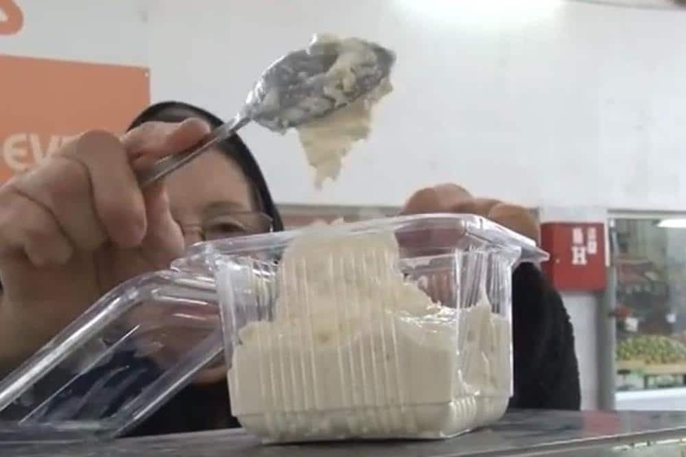 Kako da prepoznate dobar sir i kajmak, a i onaj koji je pun PAVLAKE i BILJNIH MASNOĆA