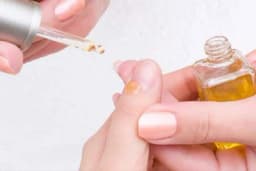 Napravite prirodnu kremu koja uklanja zanoktice /RECEPT/