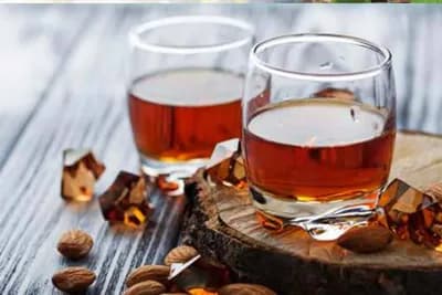Evo kako da sami napravite poznato italijansko piće Amaretto