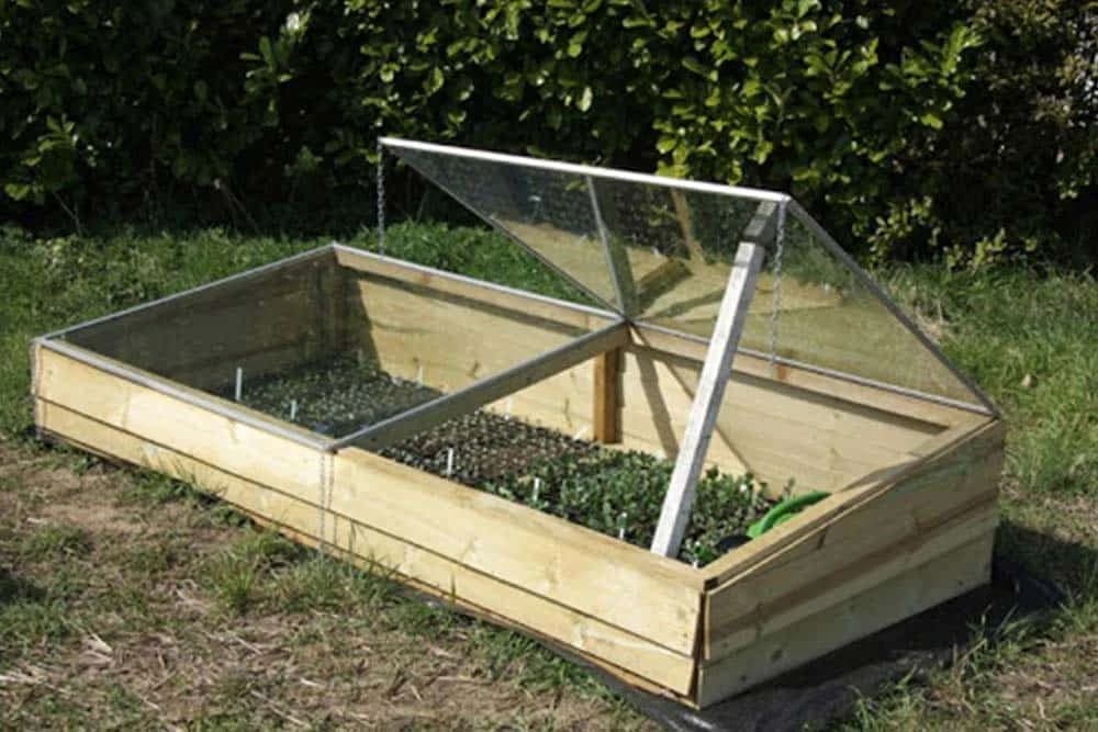 Pametna bašta - U njoj će vam rađati tačno ono što vam treba! Bez korova i prekopavanja!