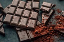 Kako se pravi domaća crna čokolada? /RECEPT/