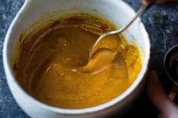 Mješavina meda i kurkume moćan lijek iz prirode