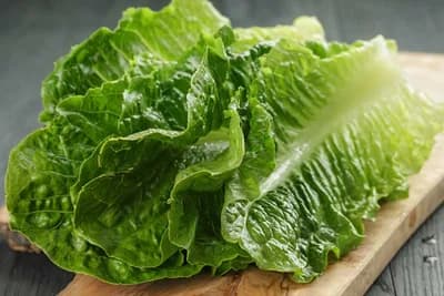 Kuhinjski trik koji će vas oduševiti - Evo šta se dogodi ako u supu stavite LIST ZELENE SALATE