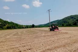 Treba li svu slamu ostaviti na polju nakon žetve