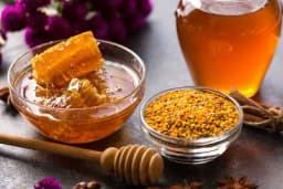 Kako se priprema i upotrebljava cvjetni prah u kombinaciji sa mliječom i medom?