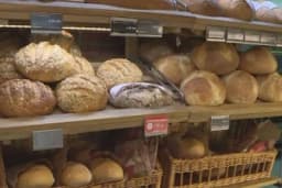 Poskupljenje pšenice dovelo do poskupljenja brašna i pekarskih proizvoda /VIDEO/