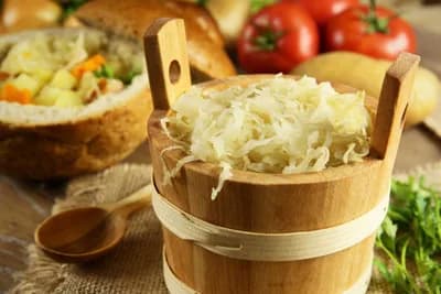 HRSKAV KISELI KUPUS IZ TEGLE - Samo poređate, prelijete i nakon 3 dana može da se jede