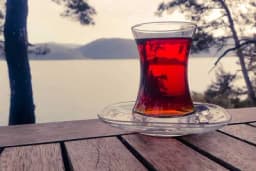 Čaj od gloga idealan je za krvni pritisak i povišenu temperaturu /RECEPT/