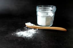 Efikasnost sode bikarbone u zaštiti bilja: Mit ili stvarnost?