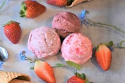 Najljepši sladoled od jagoda, gotov za tili čas