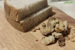 Hljeb sa čvarcima - Ostaje mekan i sutradan /RECEPT/