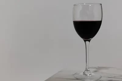 Zašto svaki dan trebate popiti čašu vina?