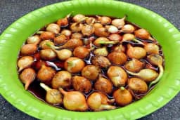 Dezinfekcija luka prije sadnje ovim rastovrom - Nema bolesti, povećava se prinos!